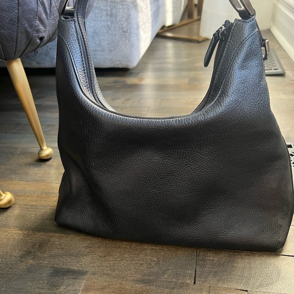 GUCCI MEDIUM SHOULDER BAG - Picture 8 of 8